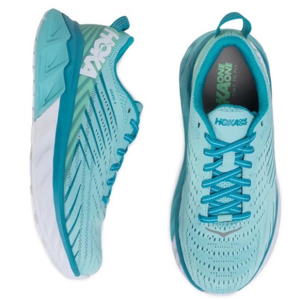 hoka one running shoes